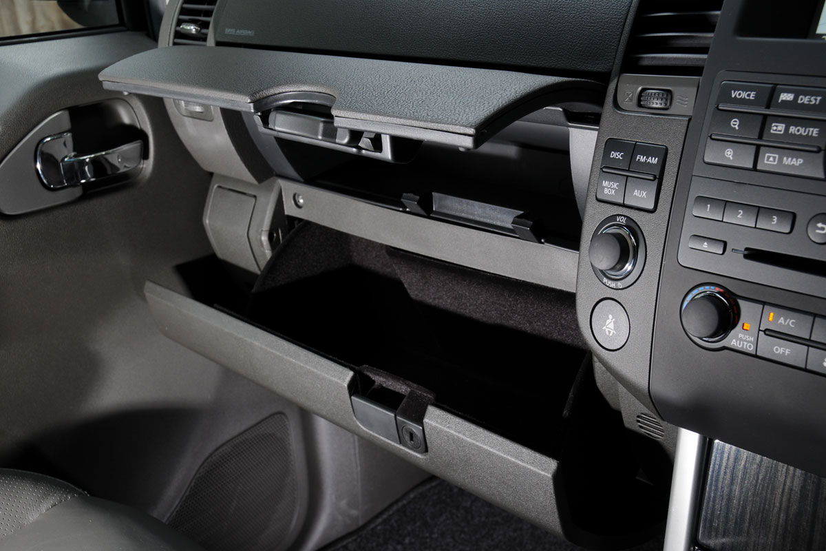 Nissan Pathfinder detail