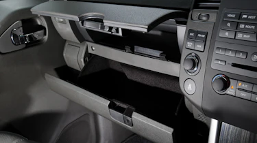 Nissan Pathfinder detail