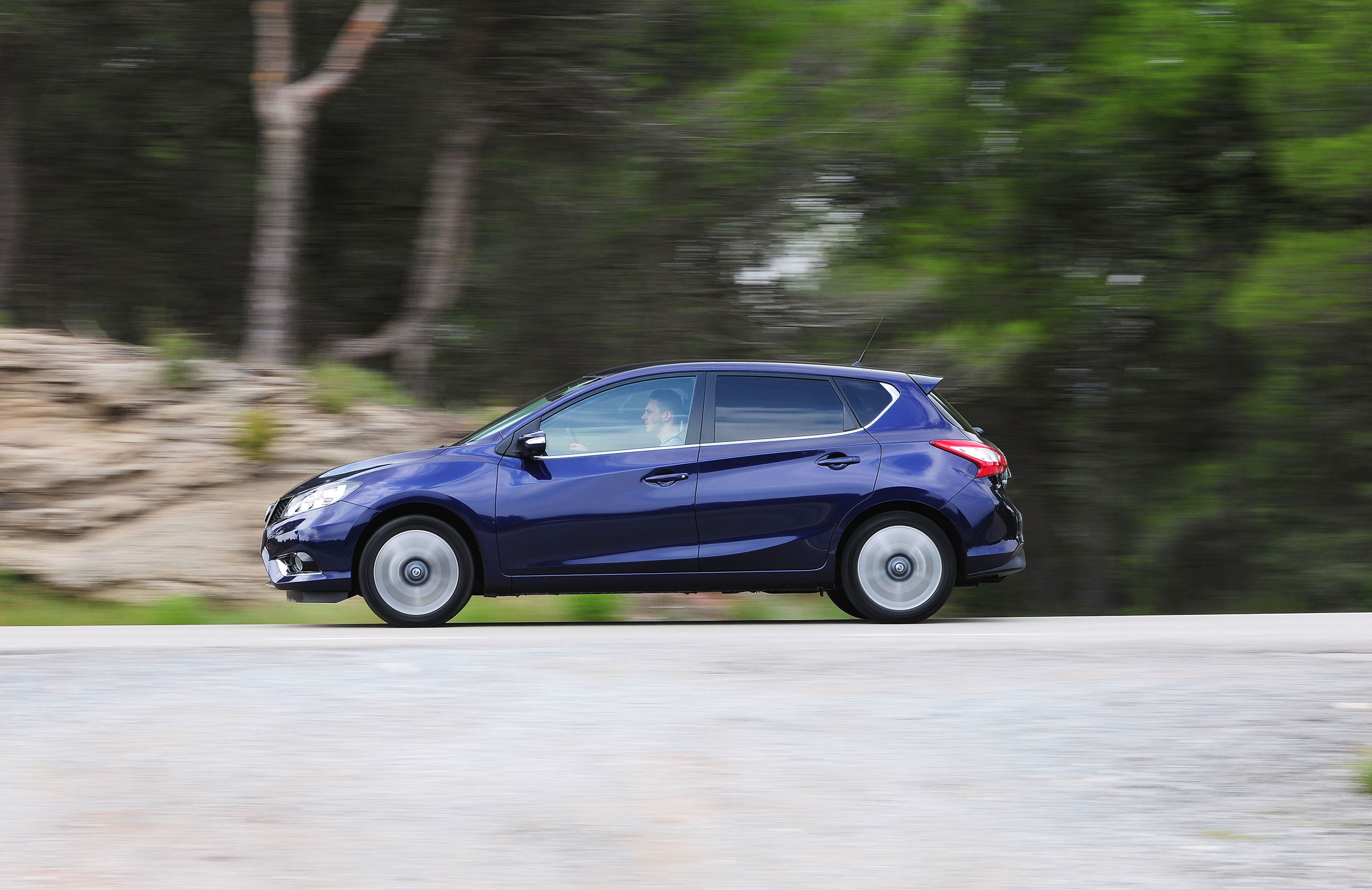 VW Polo BlueMotion - front cornering