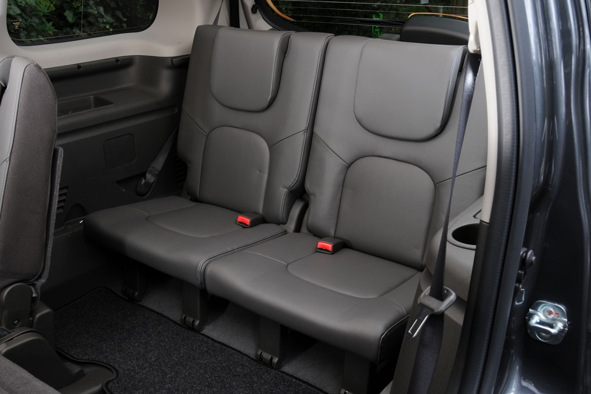 Nissan Pathfinder rear seats