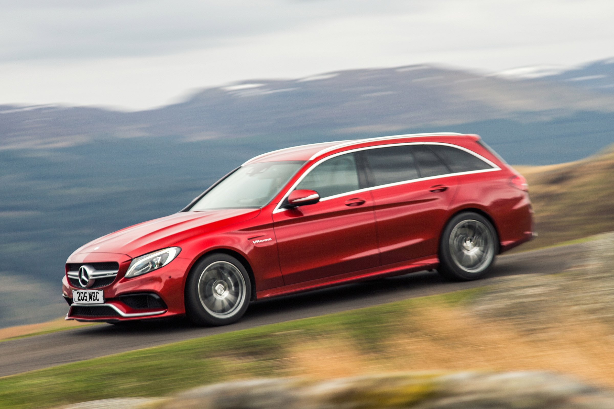 Mercedes-AMG C63 Estate 2015 side