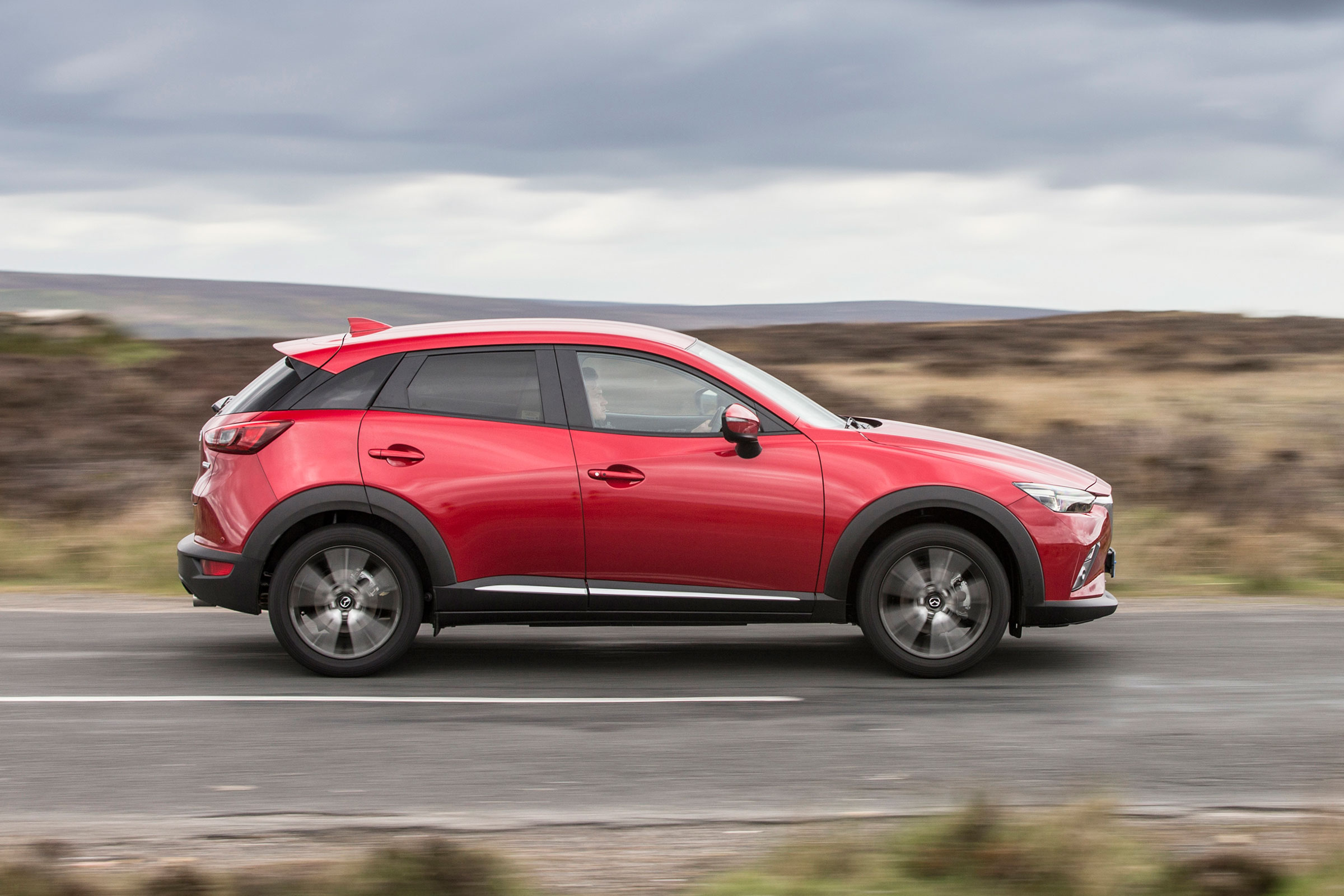 Mazda CX-3 - side