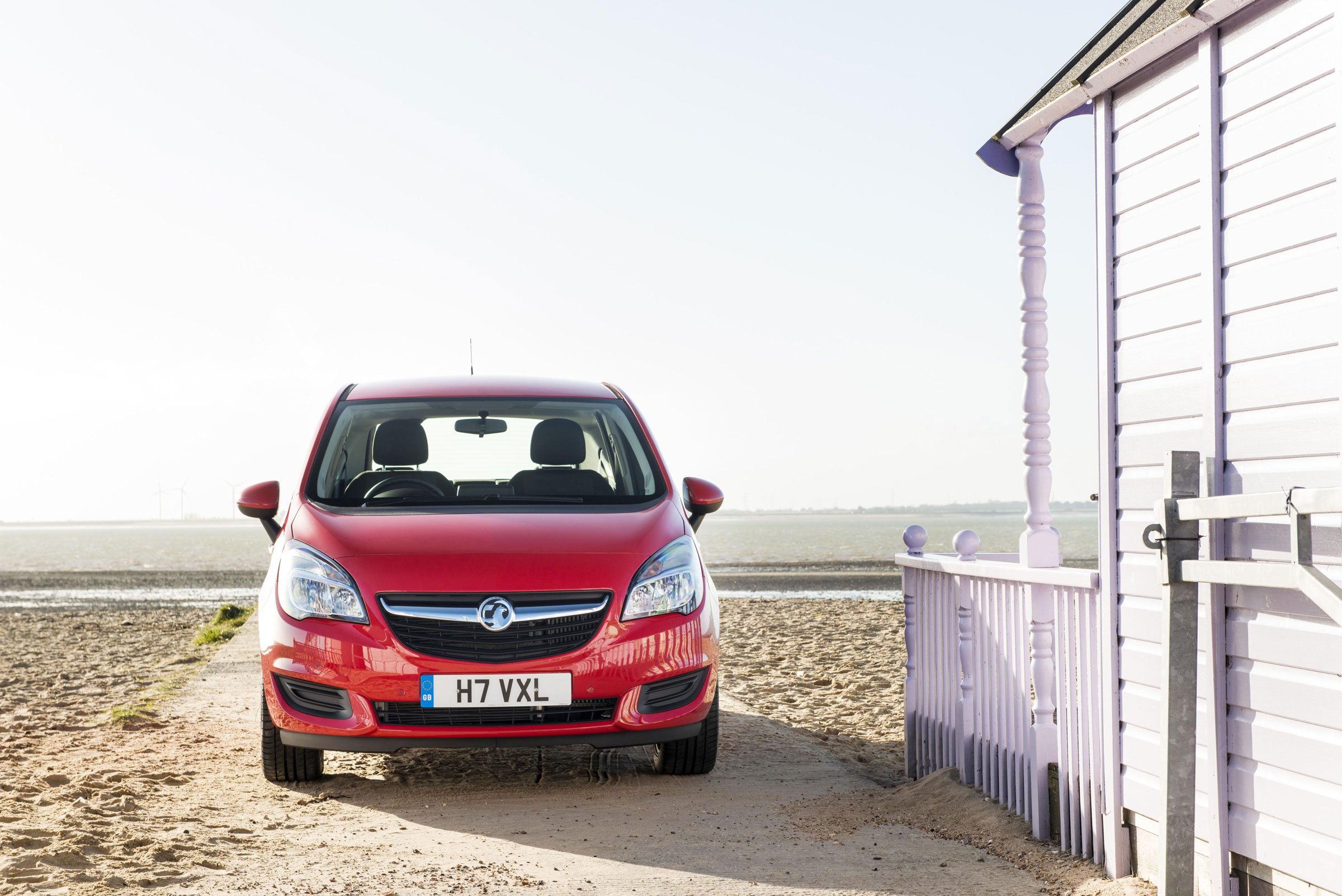 Vauxhall Meriva 2014 facelift - head on
