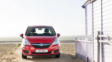 Vauxhall Meriva 2014 facelift - head on