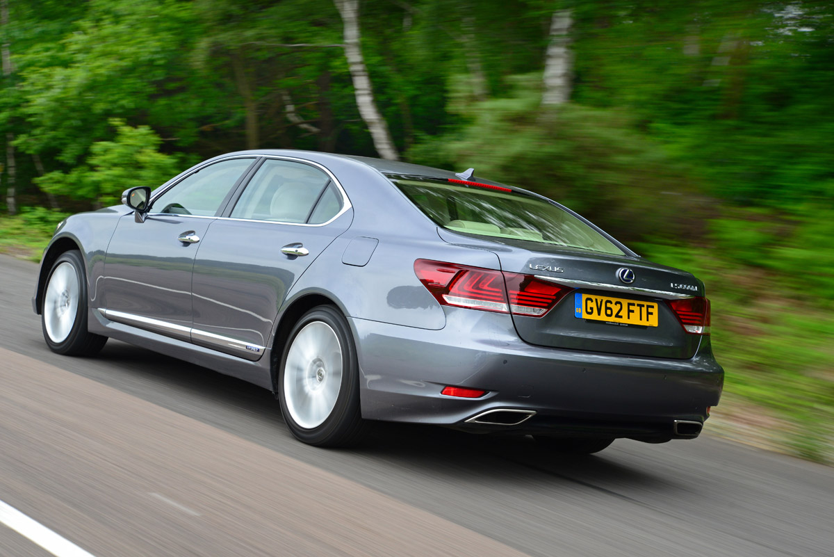 Lexus LS 600h rear