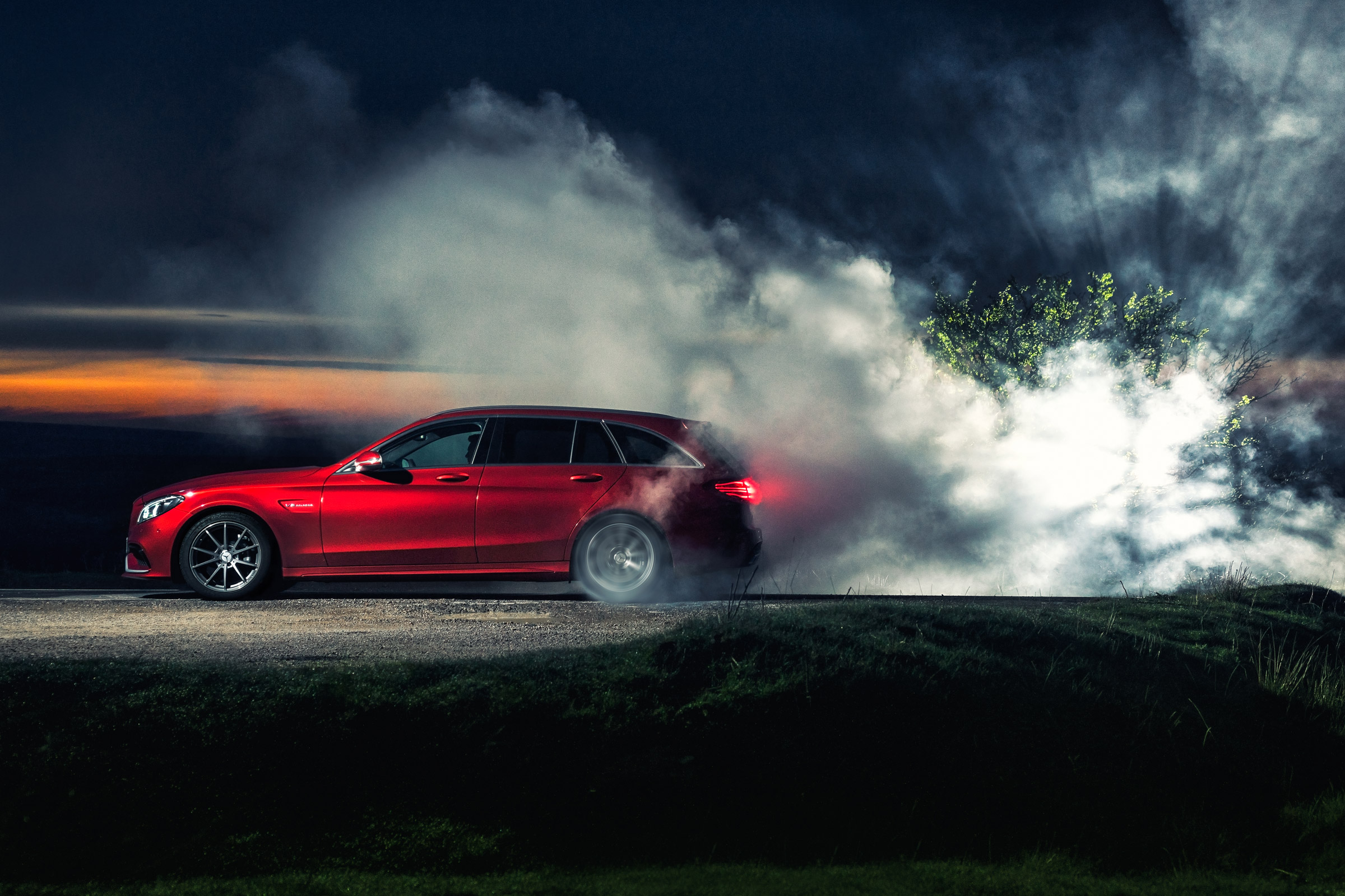 Mercedes-AMG C63 Estate 2015 smoke