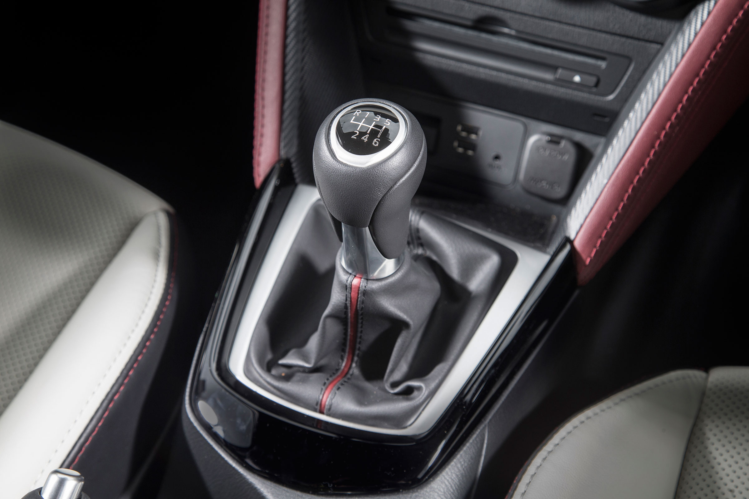 Mazda CX-3 - gearlever
