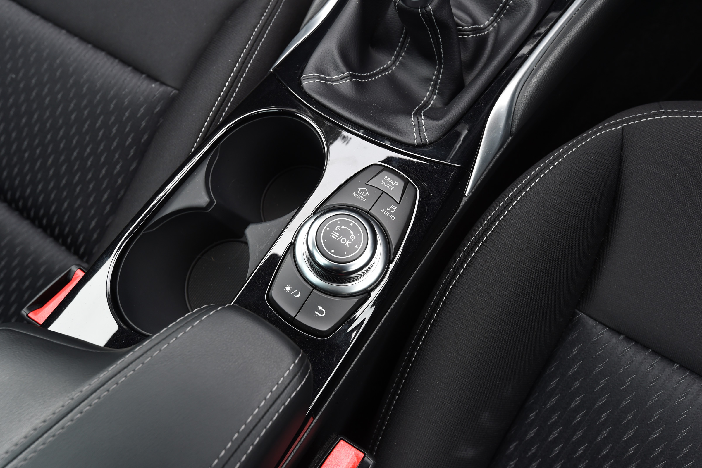BMW 3 Series M Sport - rear tracking