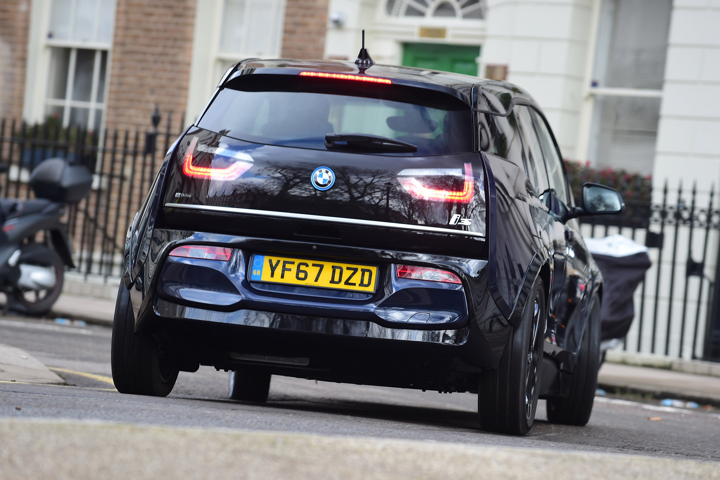 Hyundai i20 rear action