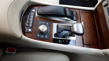Lexus LS 600h interior