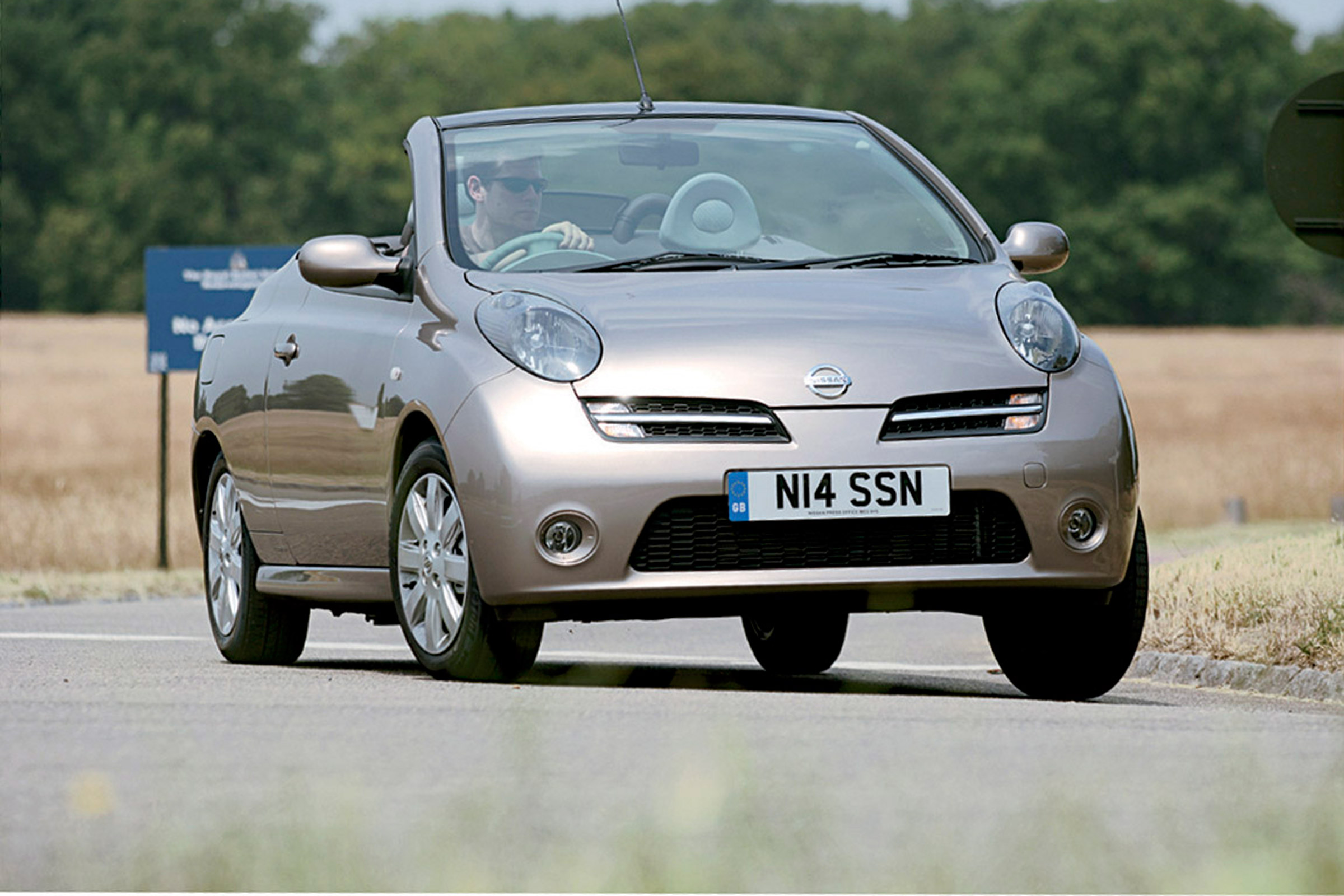 Nissan Micra C+C