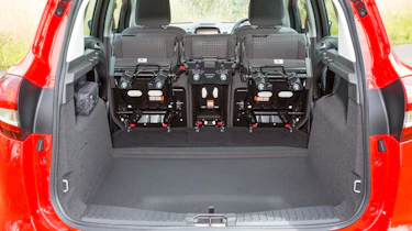 Ford C-MAX - boot