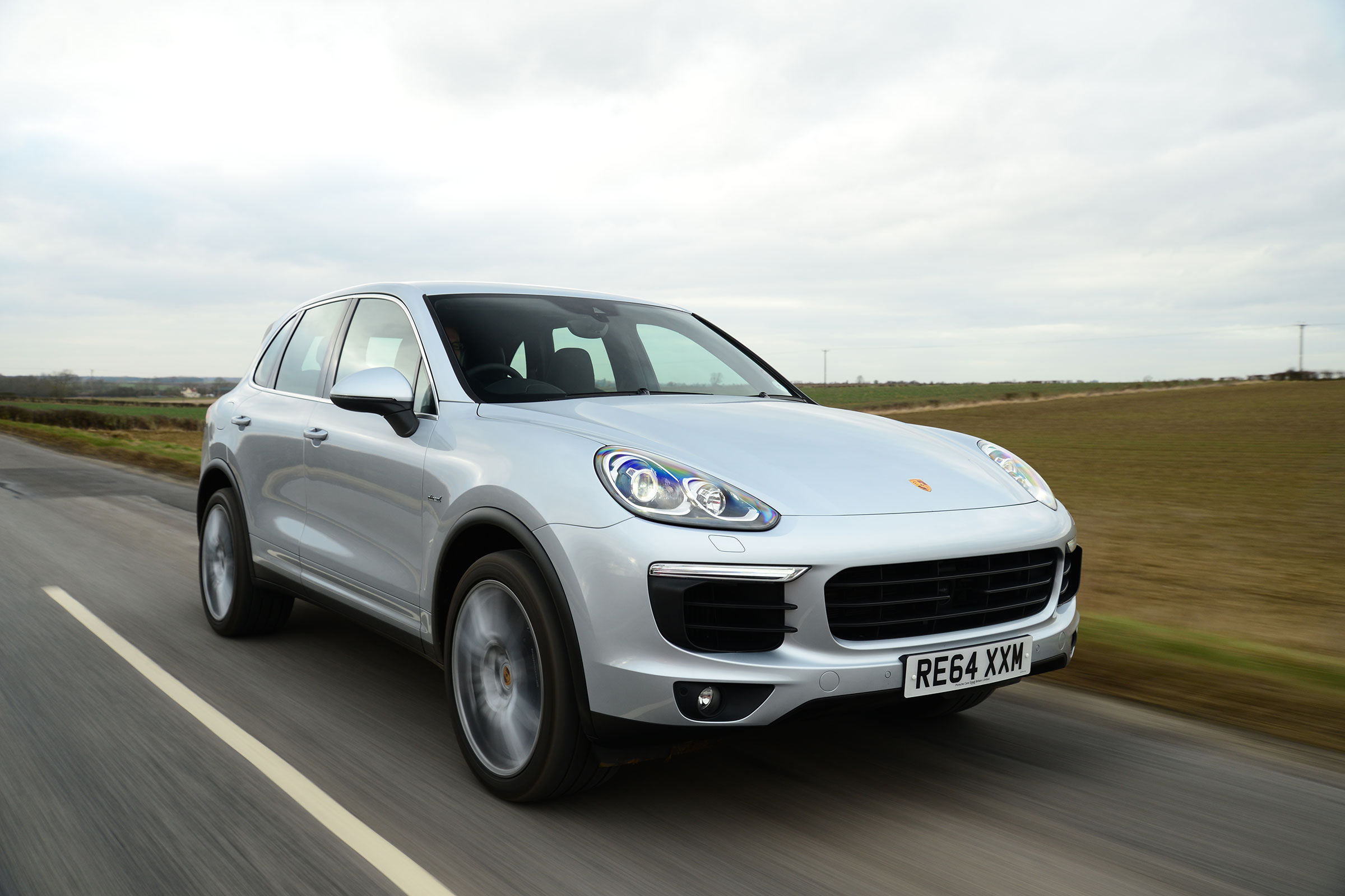Porsche Cayenne - front tracking