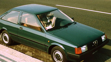 Top 10 worst cars - Alfa Romeo Arna green