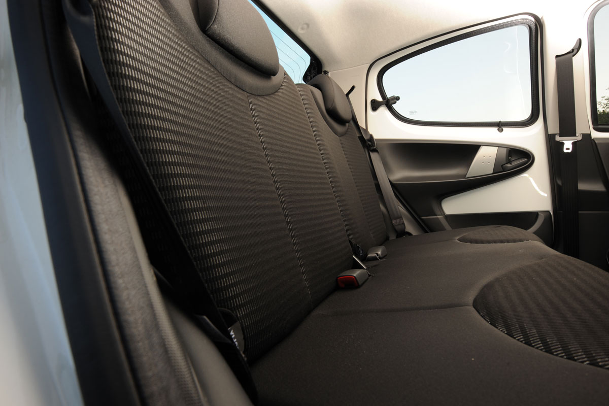 Peugeot 107 rear seats