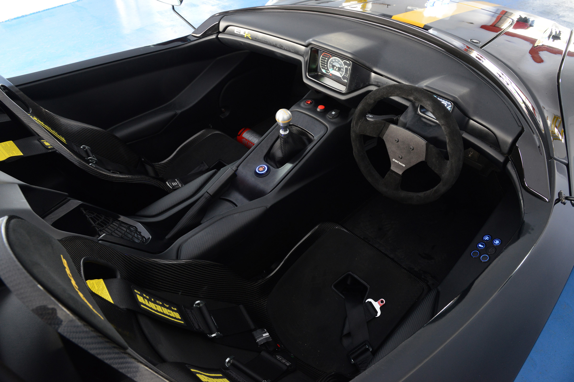 Audi A4 front handling