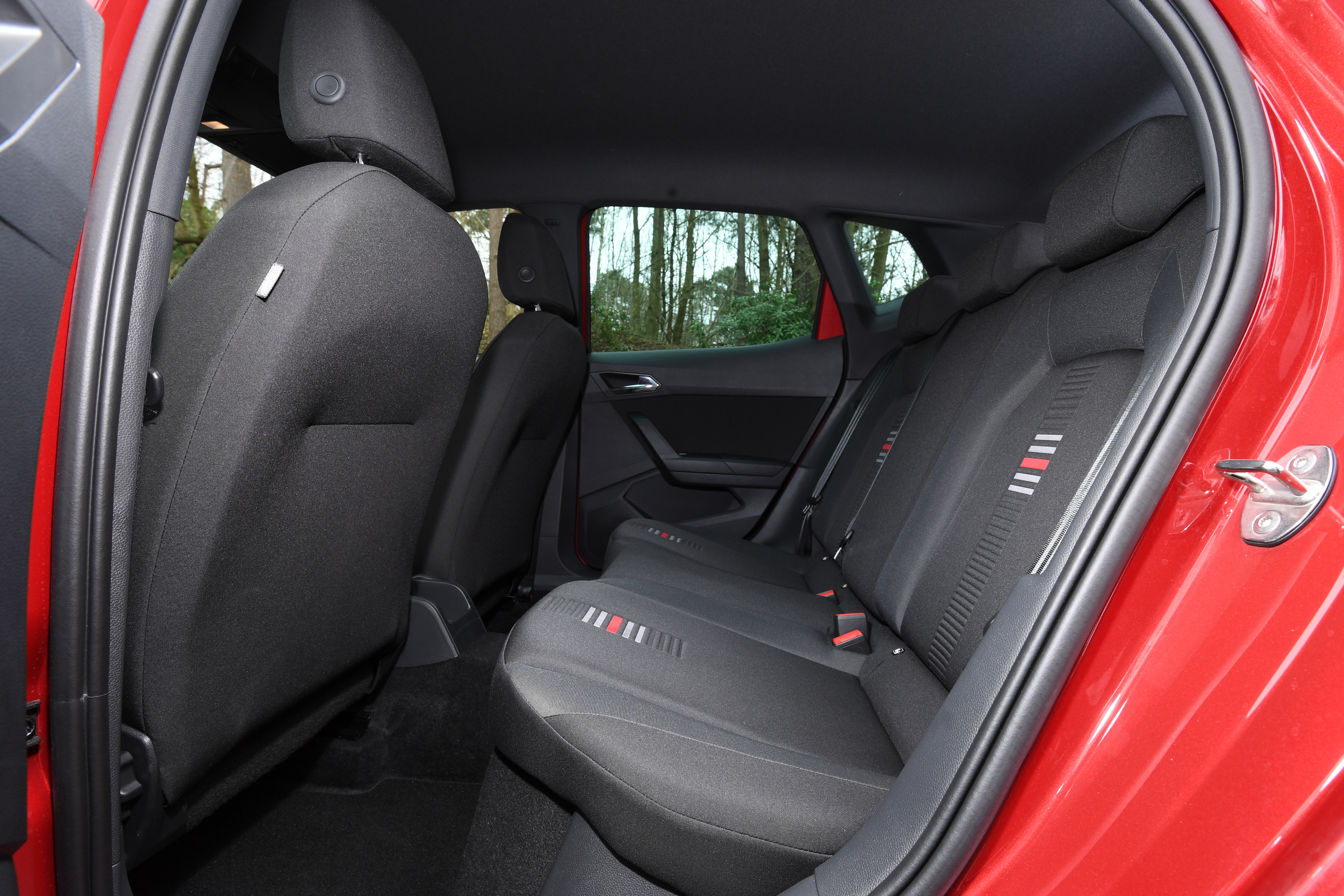 Volkswagen Passat Estate rear tracking