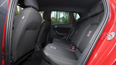 Volkswagen Passat Estate rear tracking