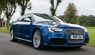Audi RS5 front action