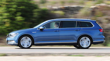Volkswagen Passat Estate panning