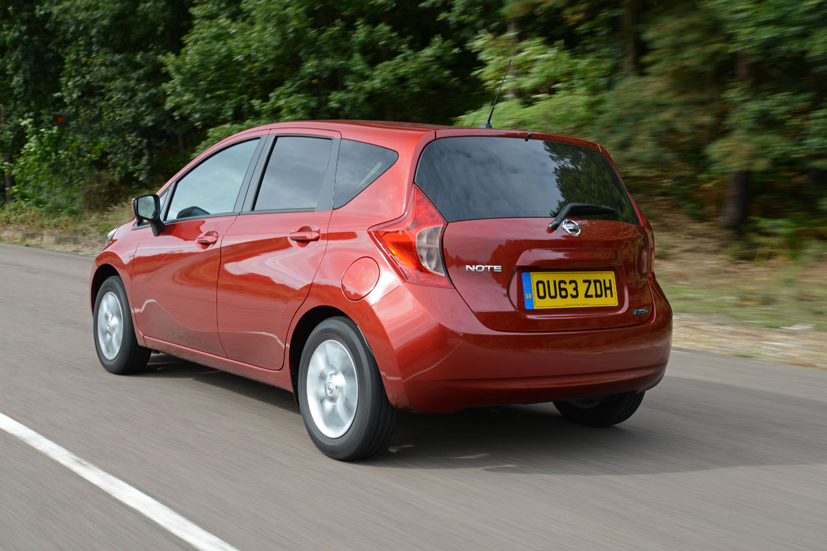 Nissan Note rear tracking