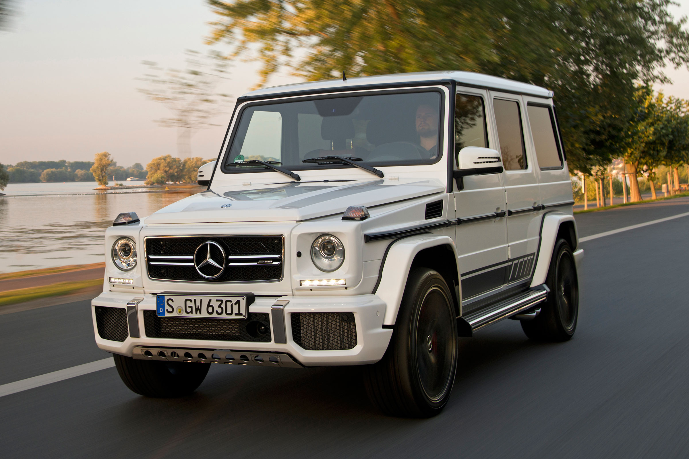Mercedes-AMG G63 Edition 463 - front tracking