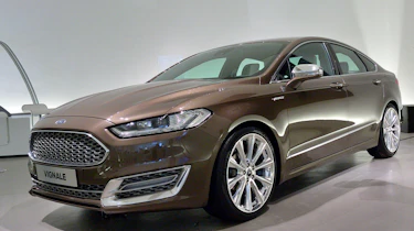 Ford-Mondeo-Vignale