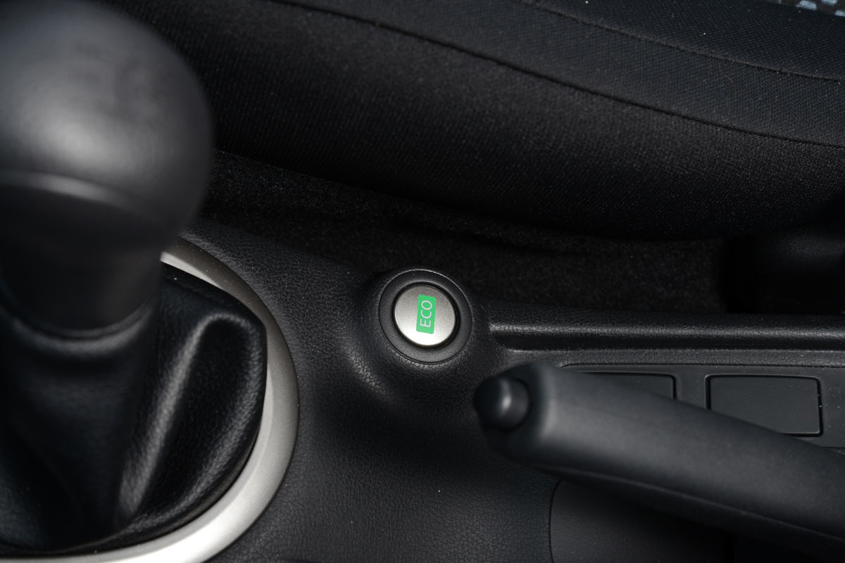 Nissan Note button