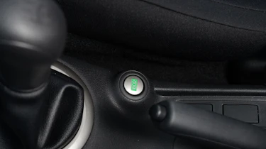 Nissan Note button