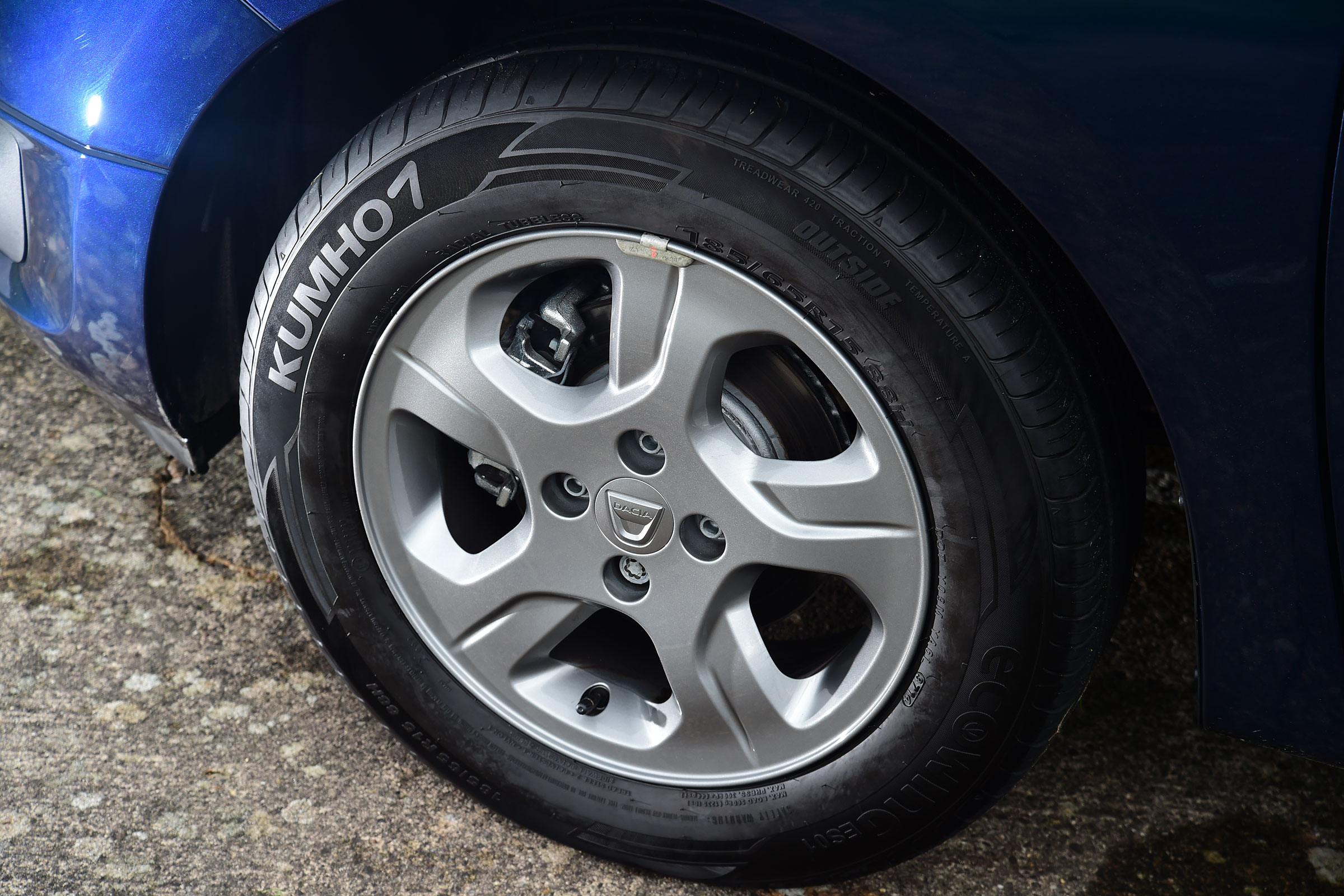 Dacia Sandero - wheel
