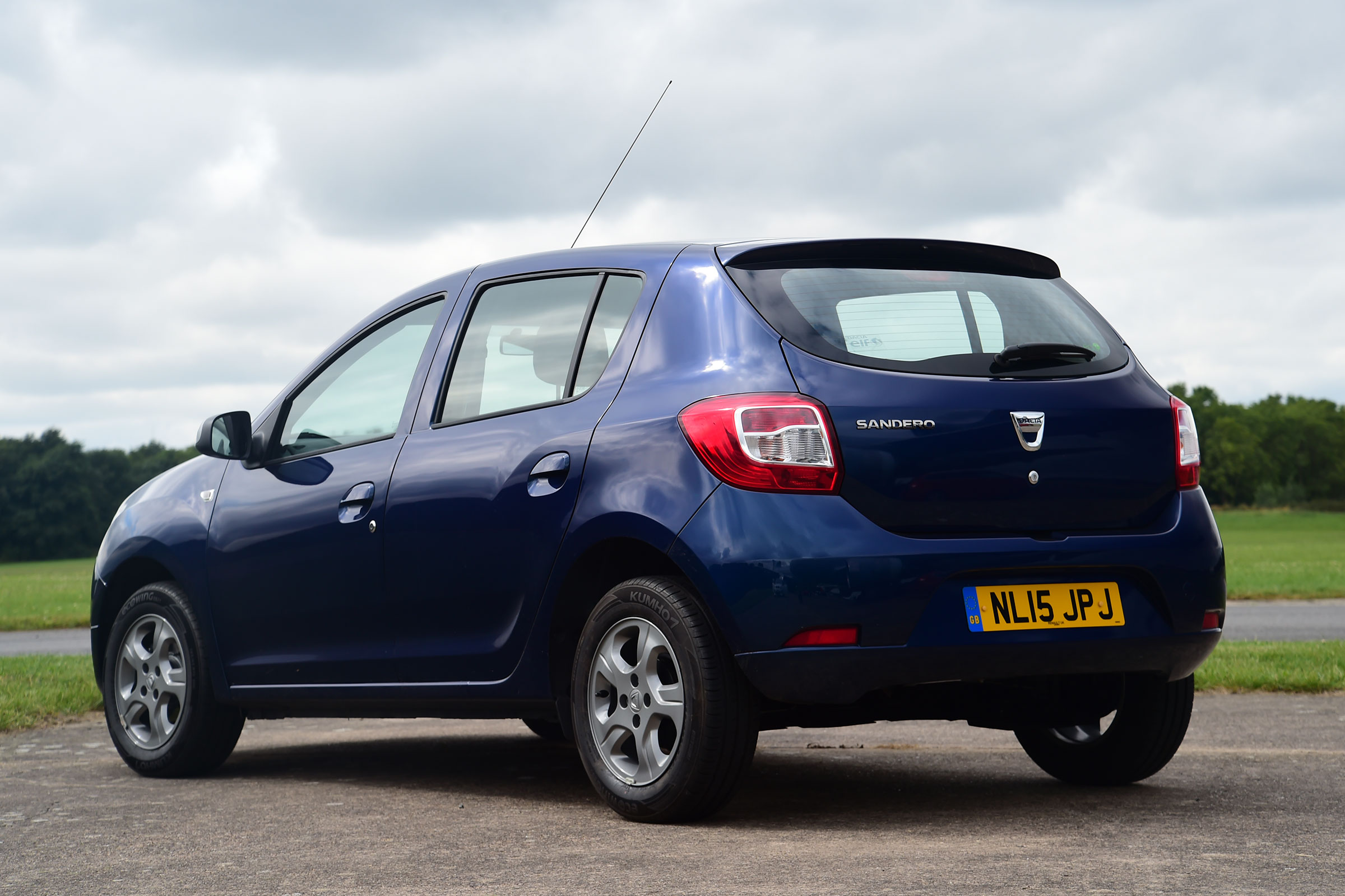 Dacia Sandero - rear static