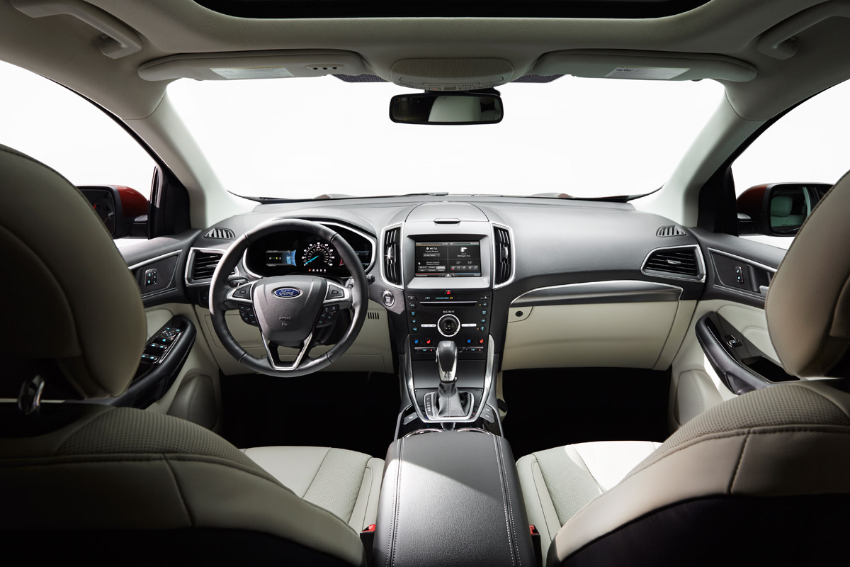 Ford Edge SUV interior 1