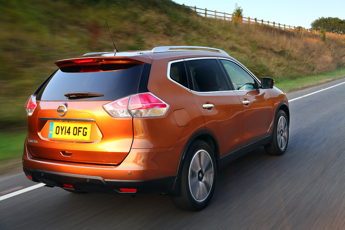 Nissan X-Trail rear tracking