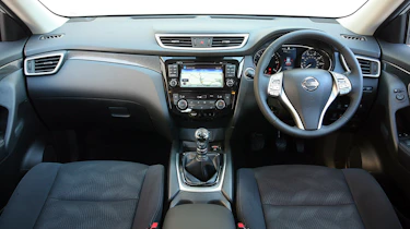 Nissan X-Trail interior