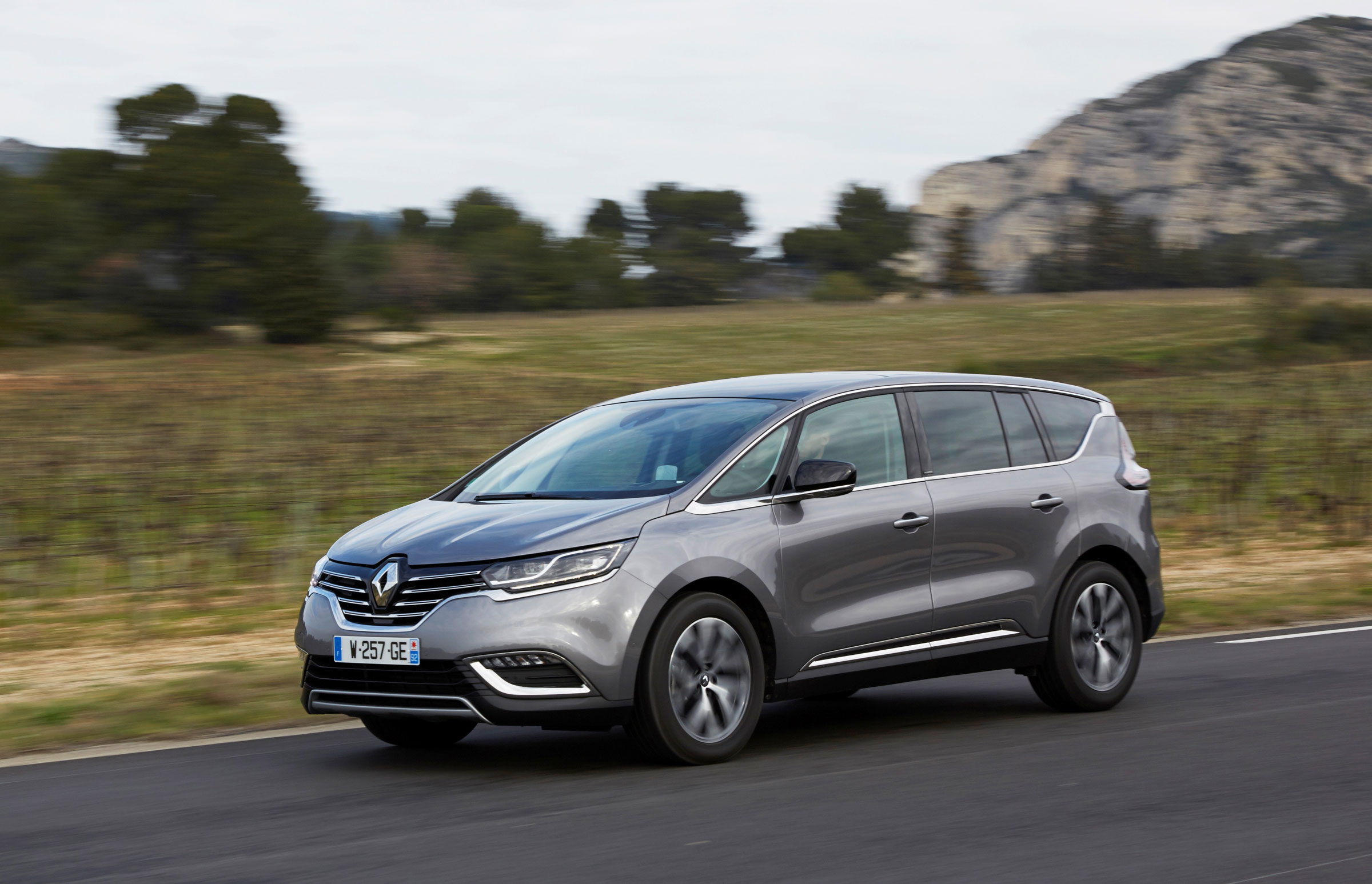 Renault Espace - front view