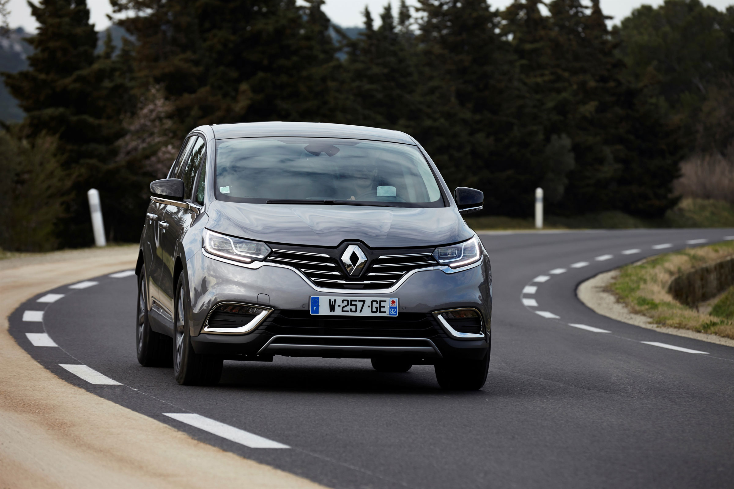 Renault Espace - driving