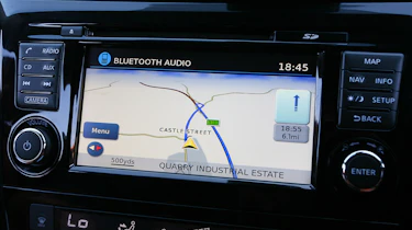 Nissan X-Trail sat-nav