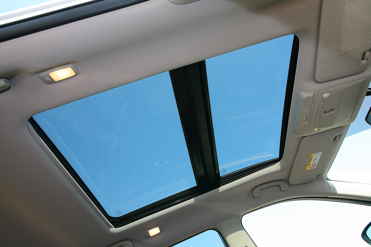 Nissan X-Trail sunroof