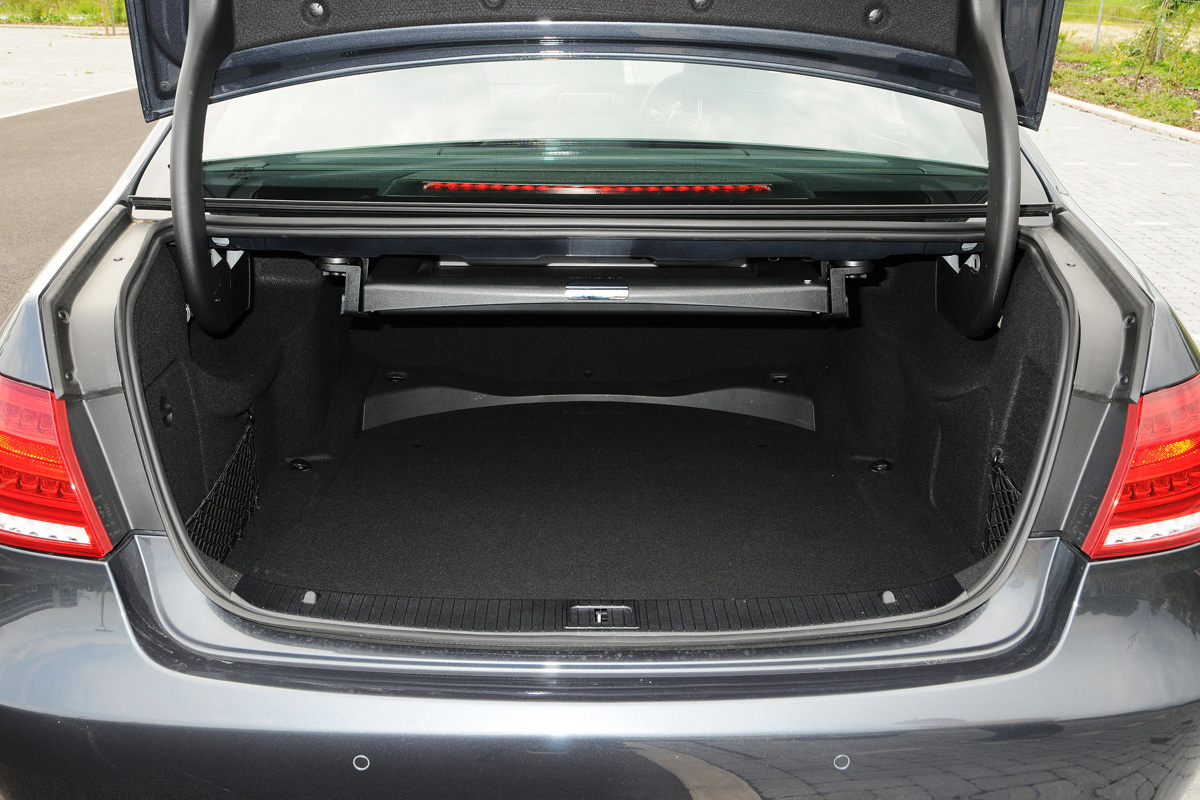 Mercedes E-Class boot