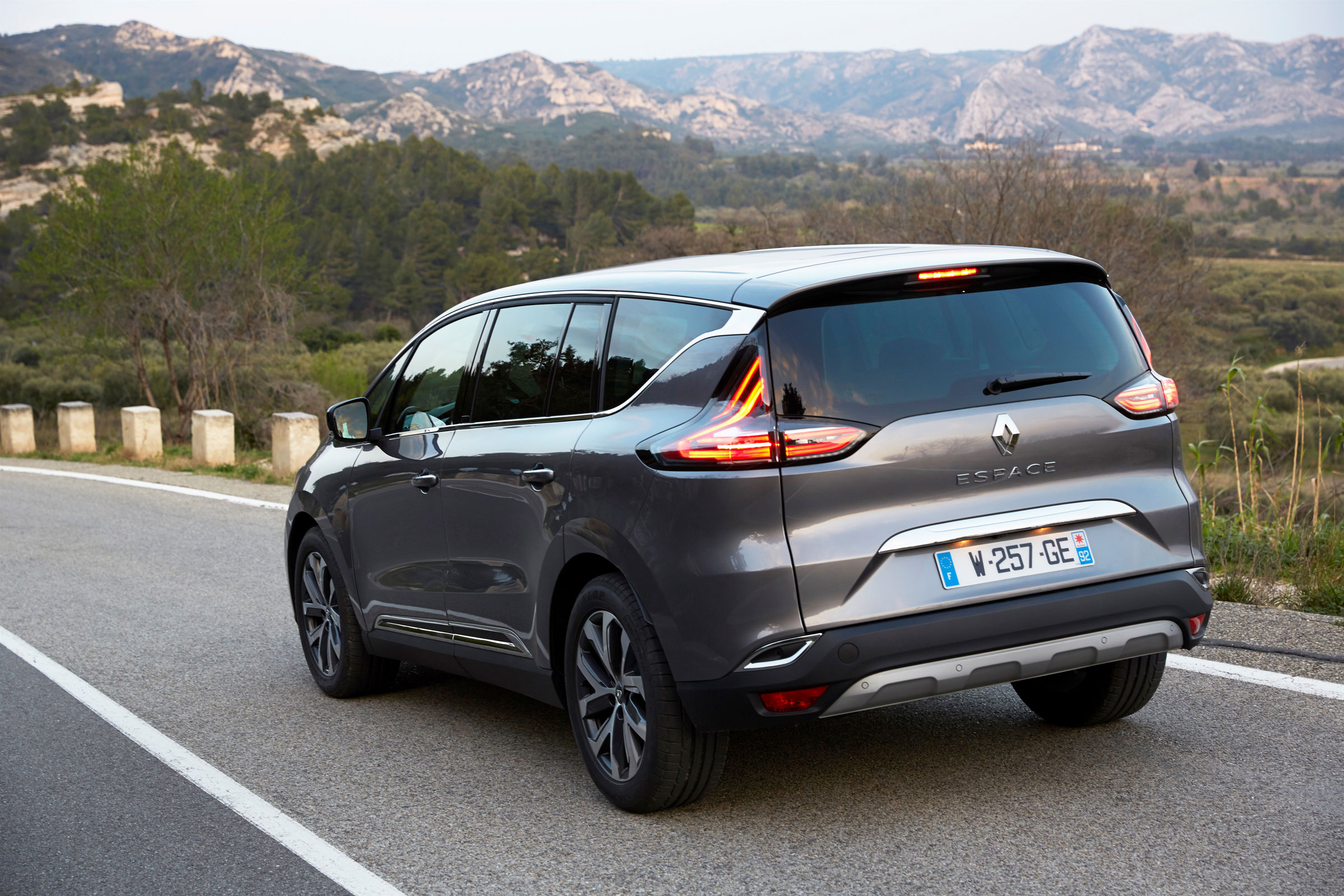 Renault Espace - rear tracking