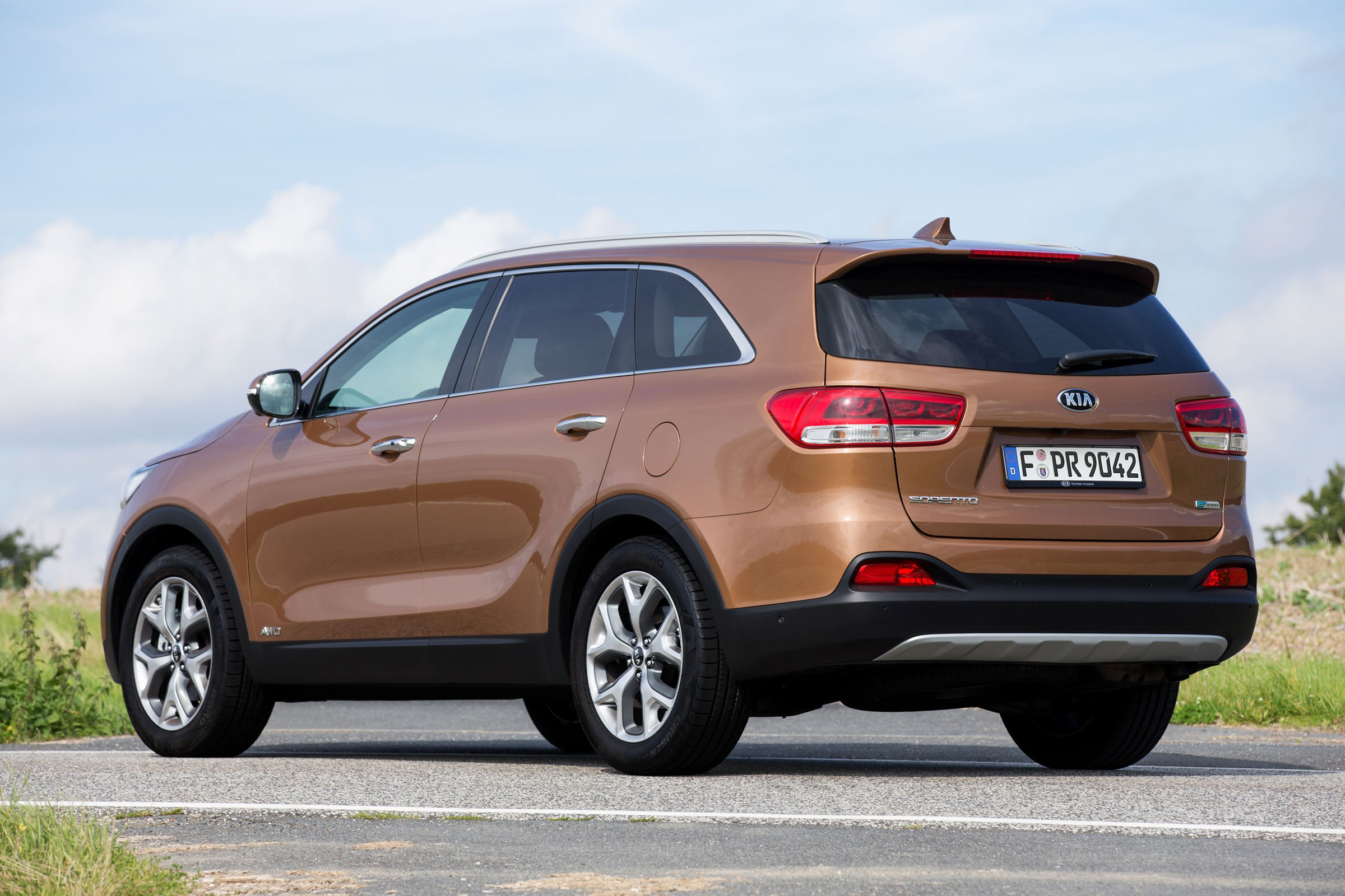 Kia Sorento 2.2 CRDi KX-4 auto - rear static