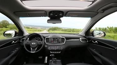 Kia Sorento 2.2 CRDi KX-4 auto - cabin