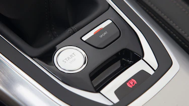 Peugeot-308-SW-estate-interior-detail