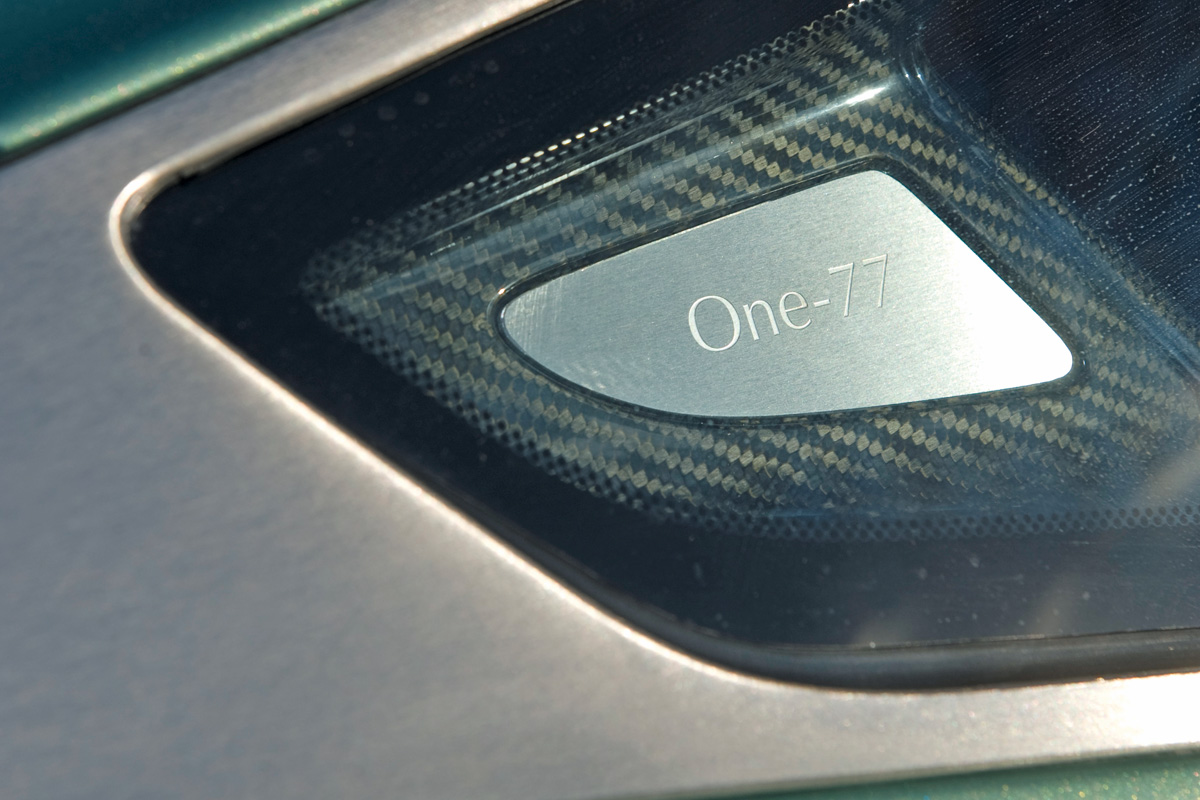 Aston Martin V12 Zagato badge