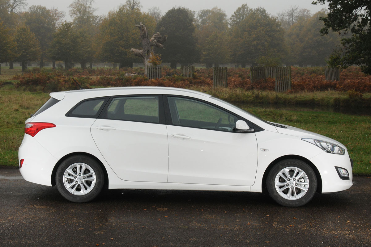 Hyundai i30 Tourer profile