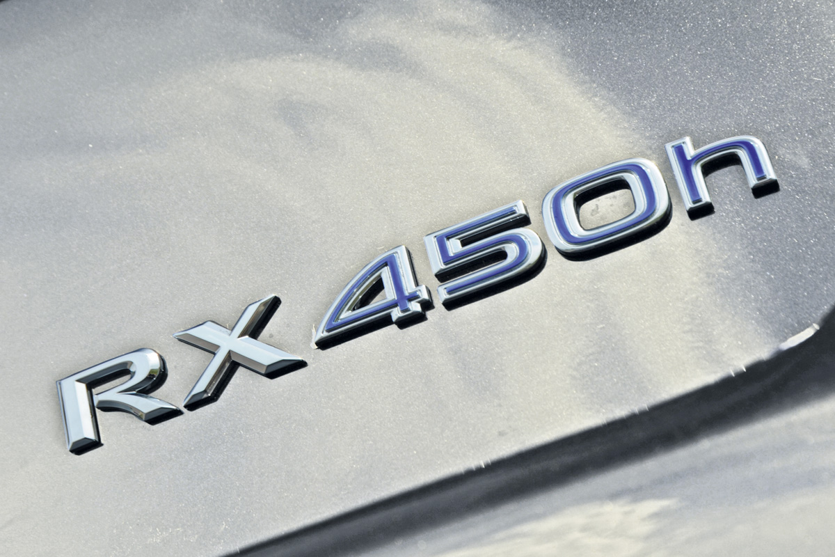 Lexus RX450h badge