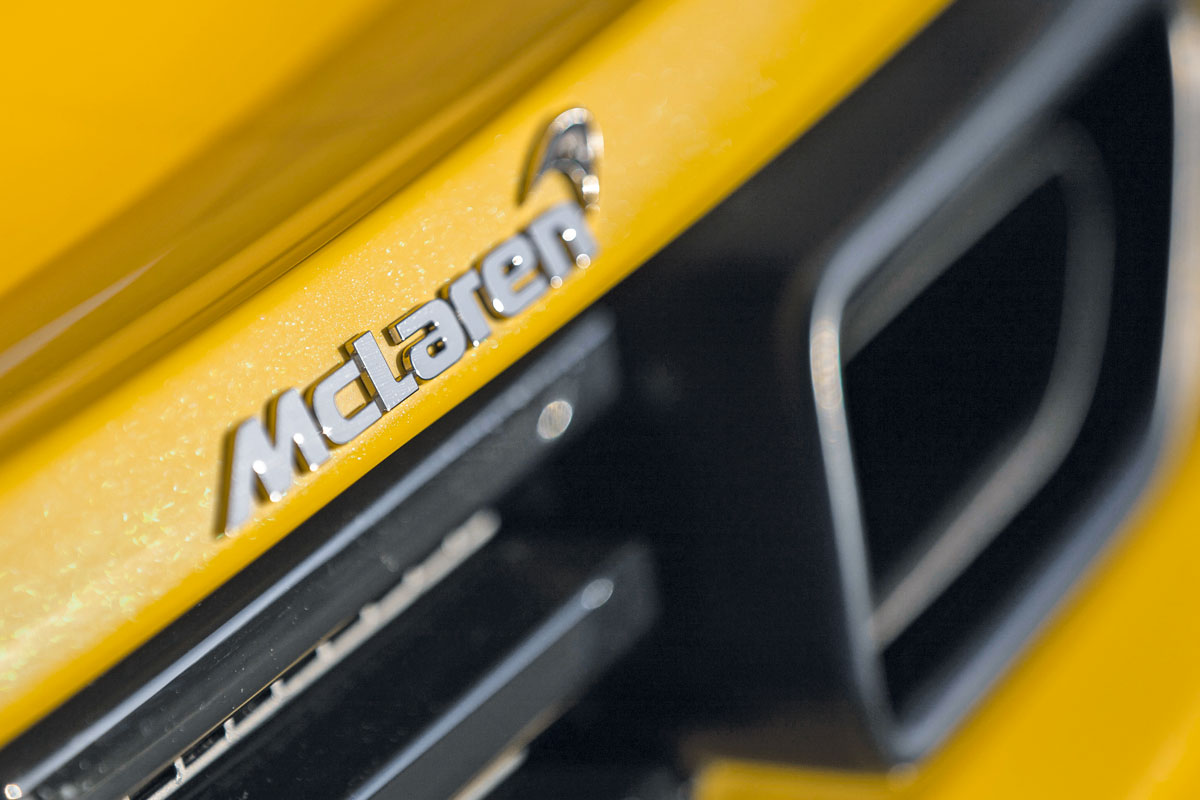 McLaren 12C Spider badge