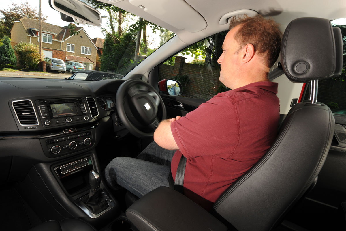 SEAT Alhambra self-park system