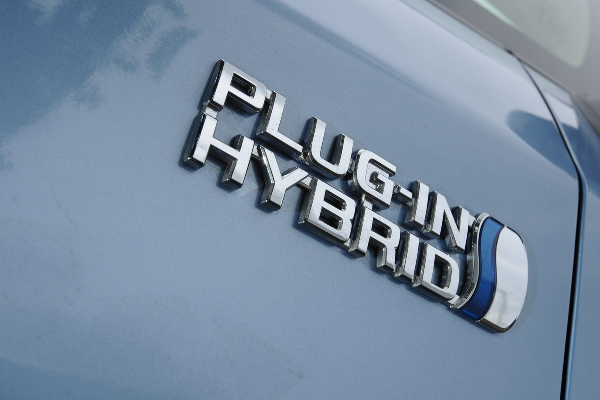 Toyota Prius Plug-in badge