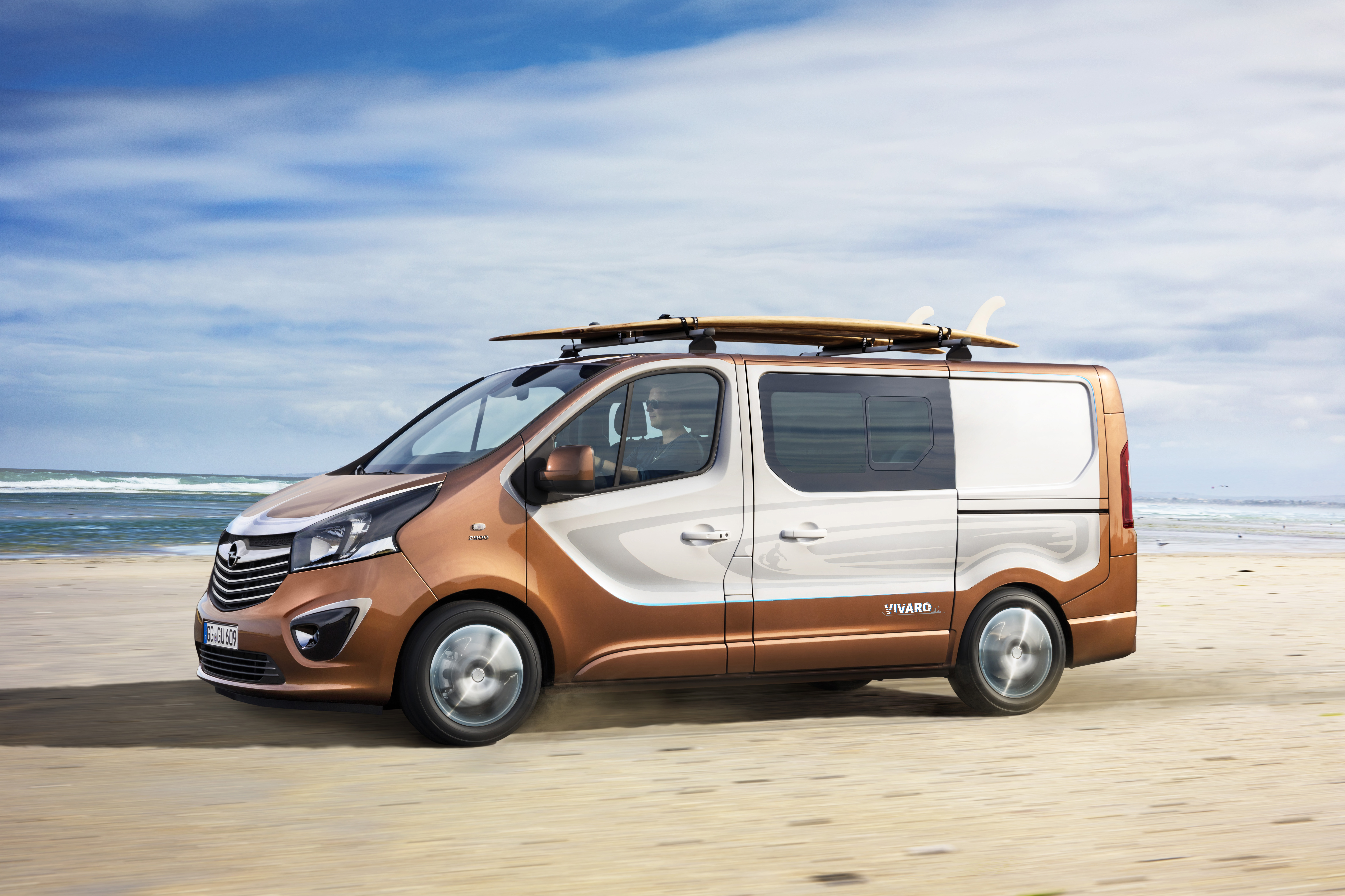 Vauxhall Vivaro Surf Concept - profile